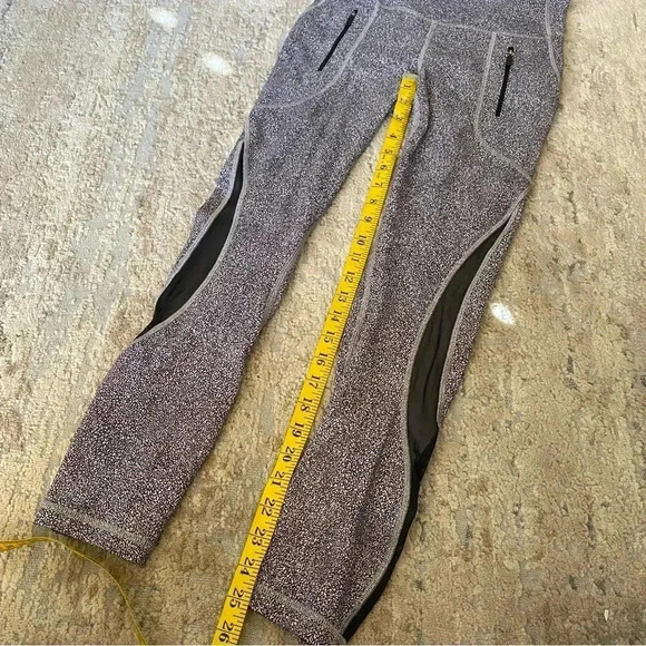 lululemon Invigorate 7/8 Chakra Print Alpine White Black Yoga Pants Leggings: 4 - Picture 4 of 10
